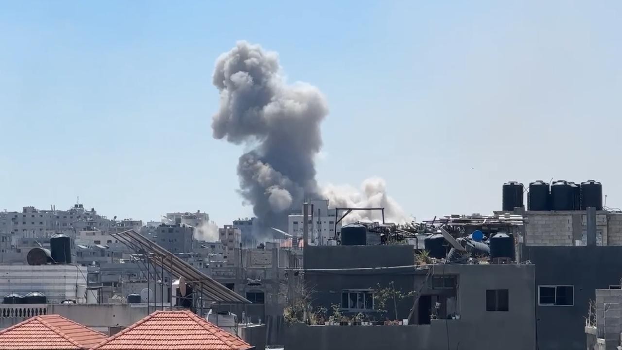 İsrail’in Gazze’deki kamplara saldırı: 11 kişi hayatını kaybetti