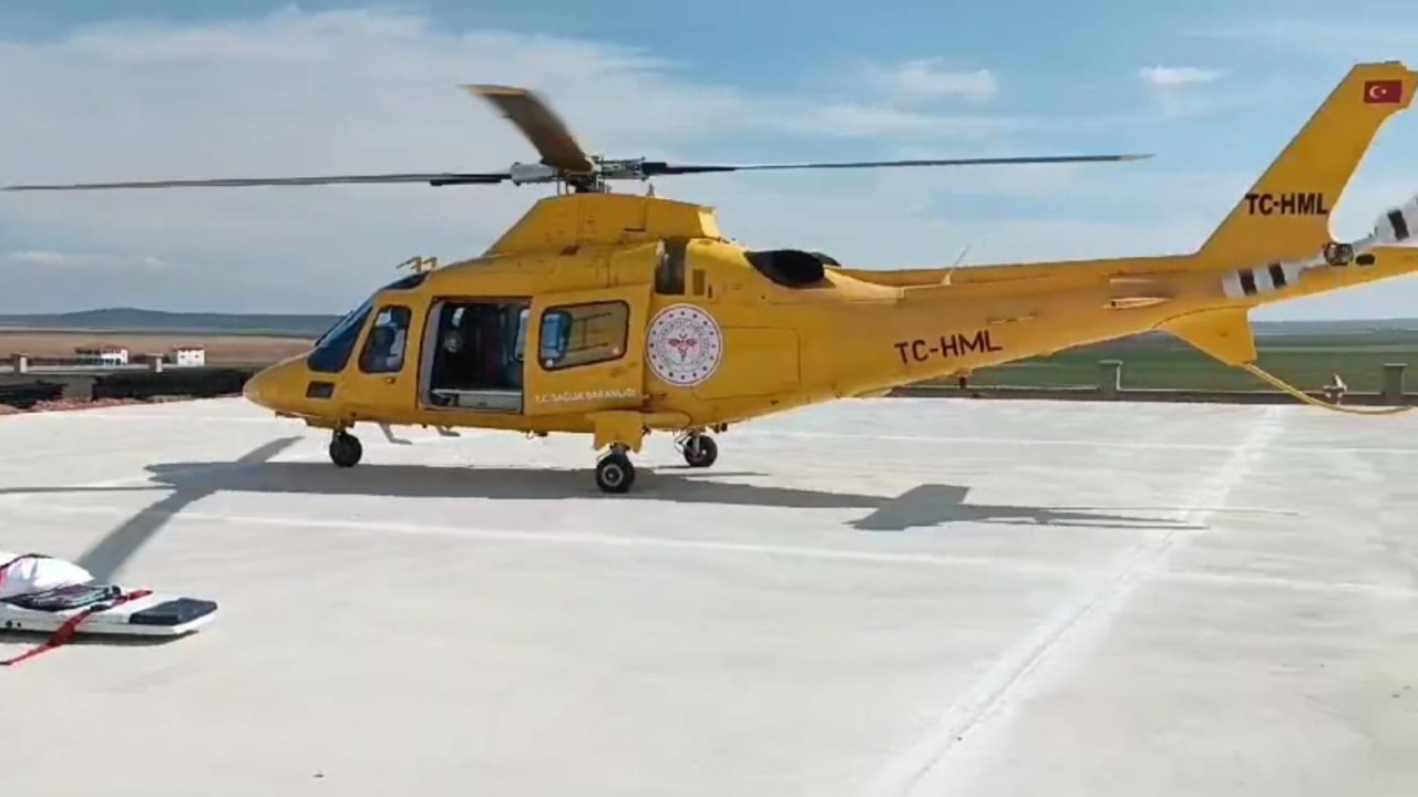 Konya'da ambulans helikopter kalp krizi geçiren hasta için havalandı 