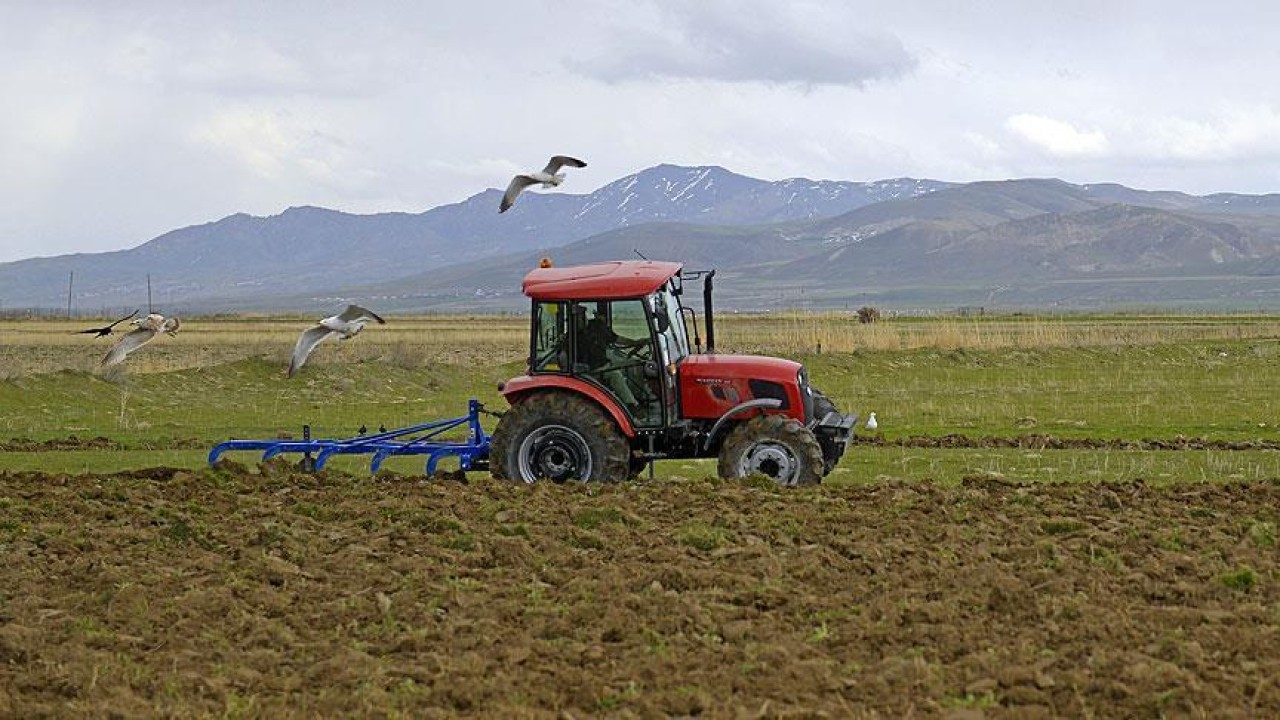 Çiftçilere yaklaşık 5 milyar 93 milyon liralık tarımsal destekleme ödemesine başlandı