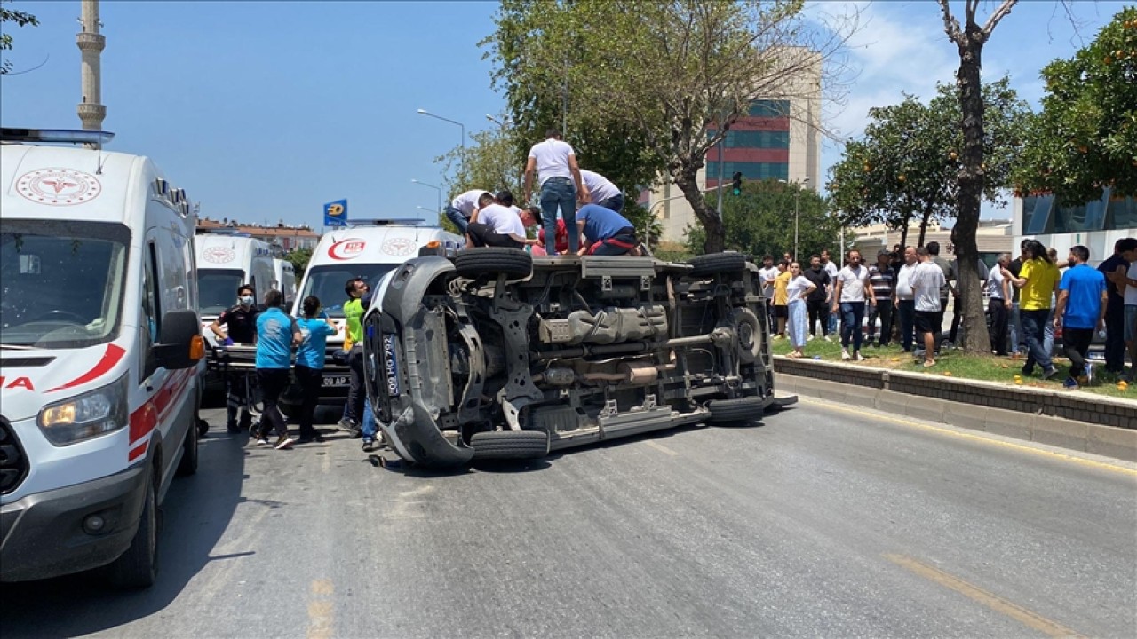 Devrilen ambulanstaki hasta hayatını kaybetti