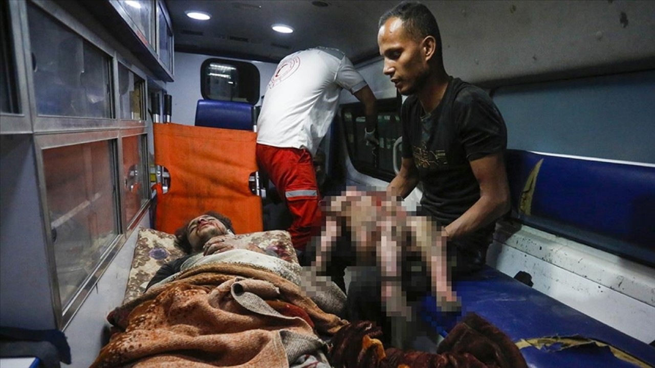 İsrail’in Gazze’ye saldırılarında çoğu çocuk en az 12 Filistinli hayatını kaybetti