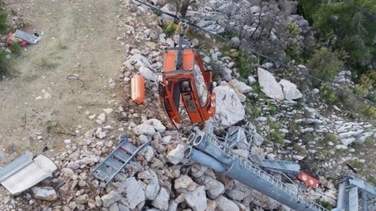 Antalya’daki teleferik kazası davasında 1 tahliye, 1 tutuklama: Kepez Belediye Başkanı Kocagöz için tahliye kararı