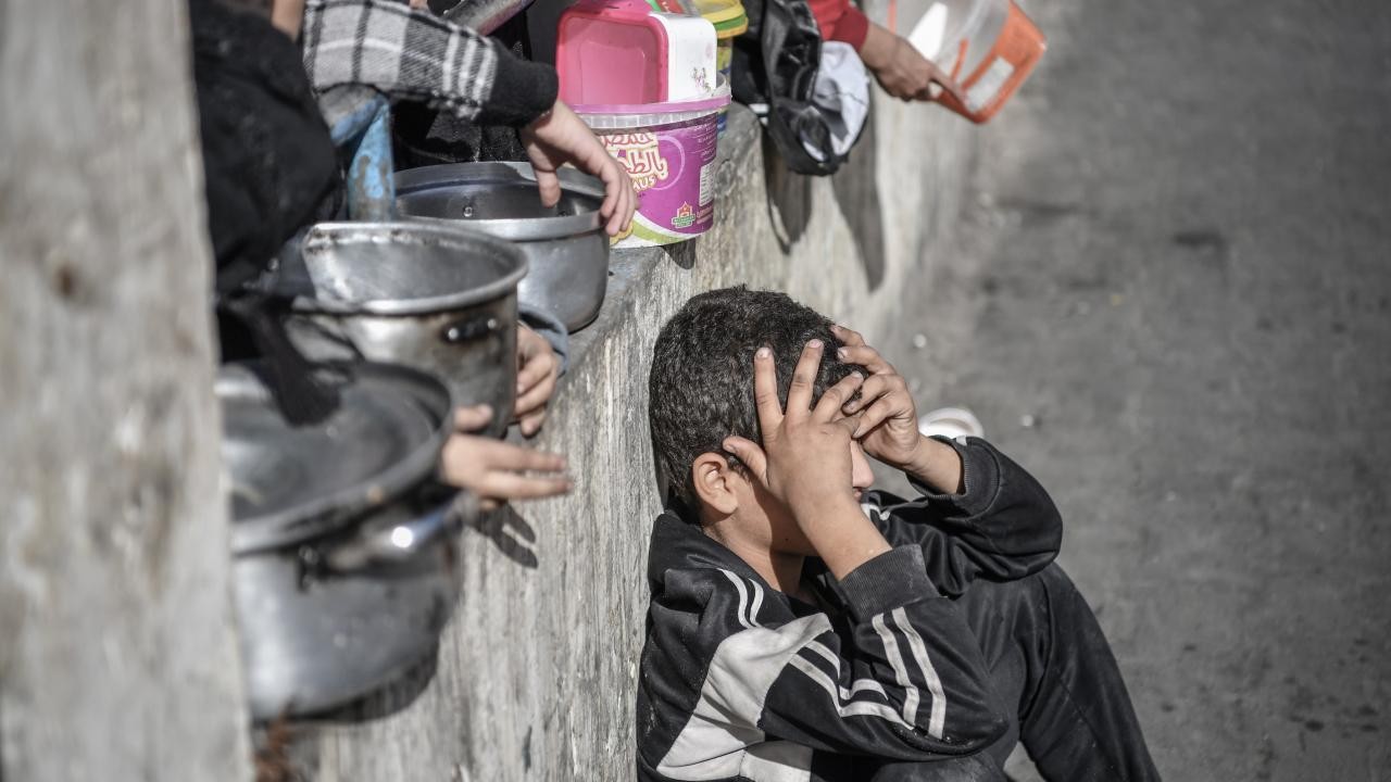 Gazze’deki hükümet: 3 bin 500 çocuk yetersiz beslenme nedeniyle ölüm tehlikesi altında