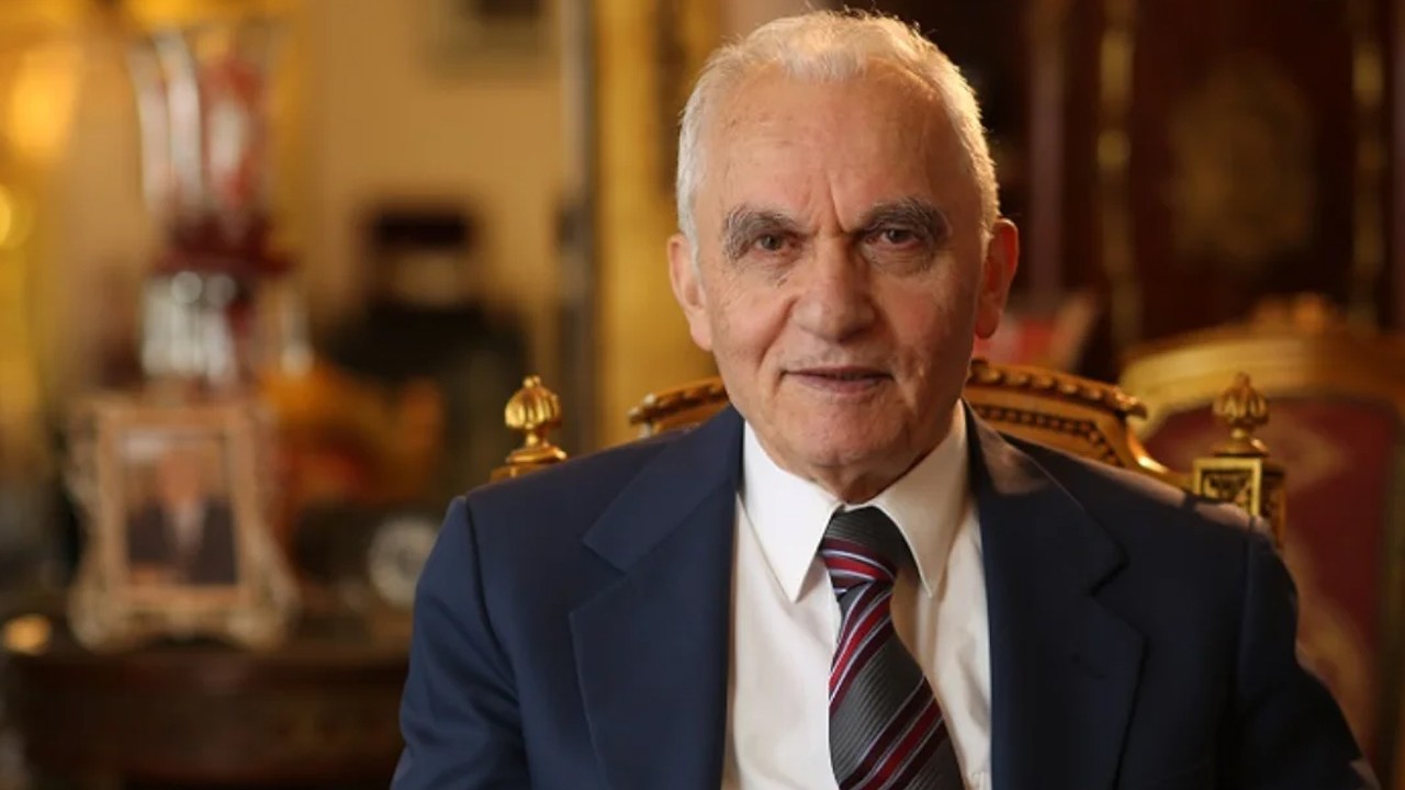 ilk Dışişleri Bakanı Yaşar Yakış hayatını kaybetti
