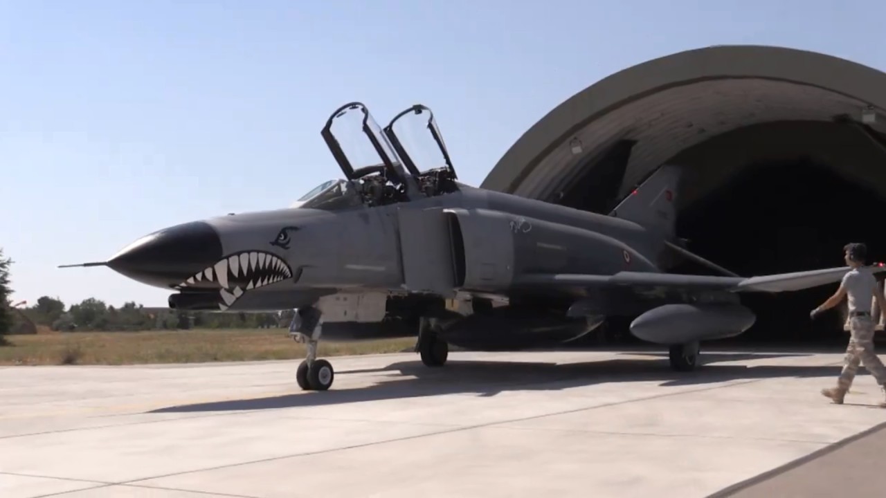 Genelkurmay Başkanı Orgeneral Gürak, F-4 ile uçuş yaptı