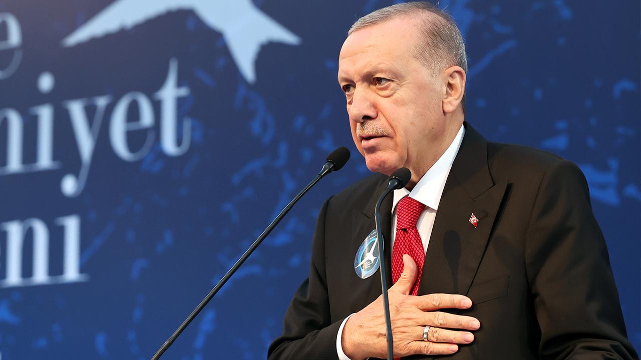 Erdoğan: Türkiye için, ümmet için, insanlık için kurduğunuz hayalleriniz olsun