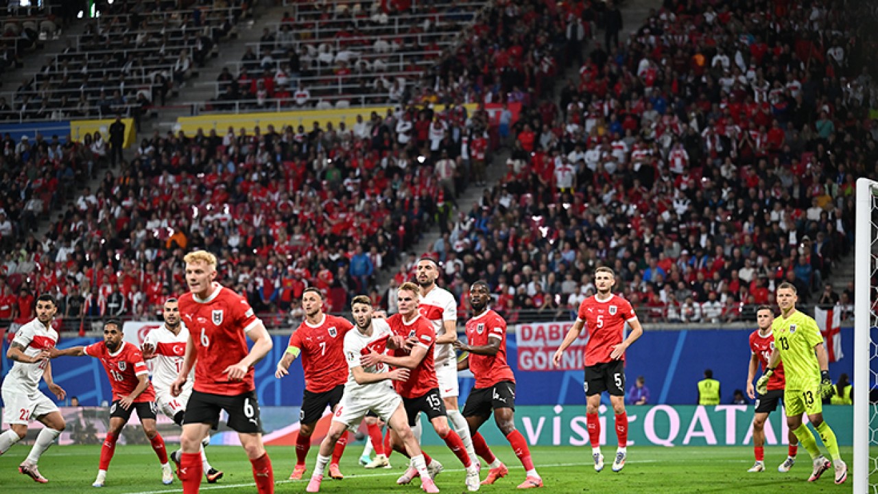 Hollanda - Türkiye maçının ilk 11’leri belli oldu