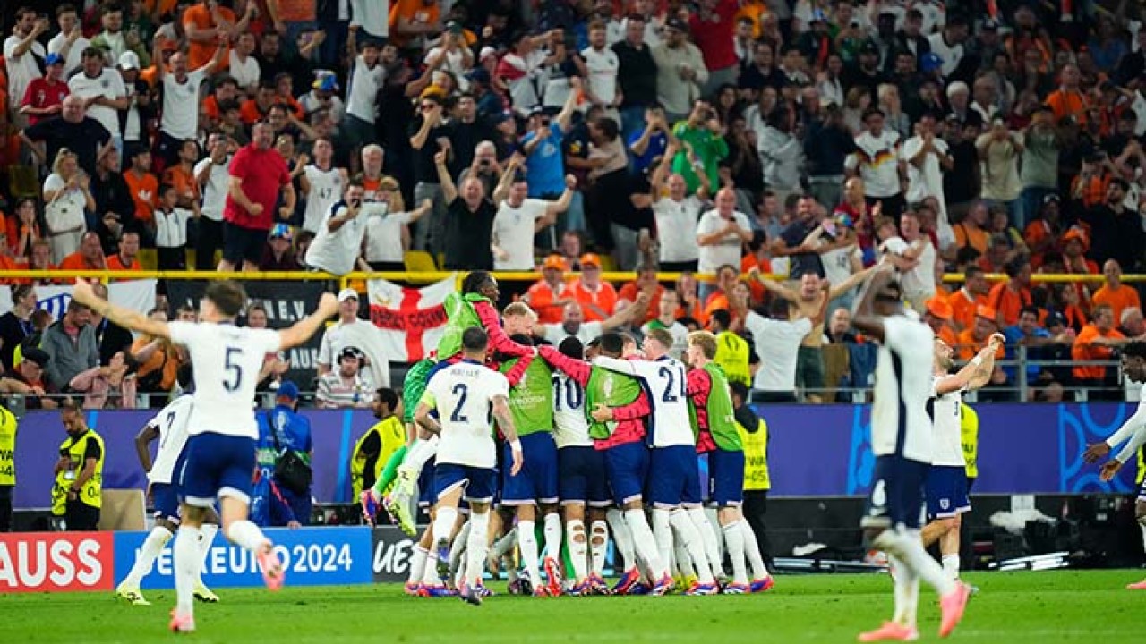 EURO 2024'te finalin adı belli oldu! İngiltere, Hollanda'yı eledi