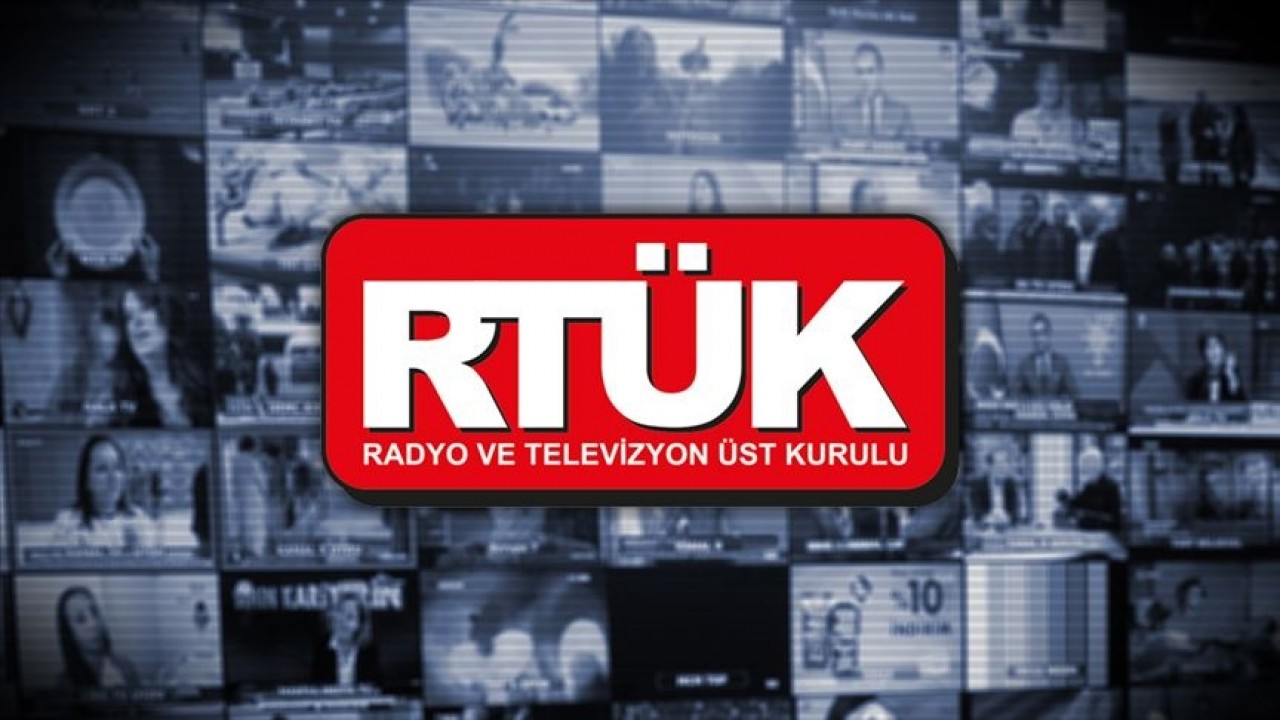 RTÜK’ten müzik yayıncılarına çıplaklık uyarısı