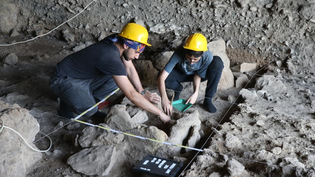 Kahramanmaraş'ta 14 bin 500 yıllık olduğu değerlendirilen mezar bulundu