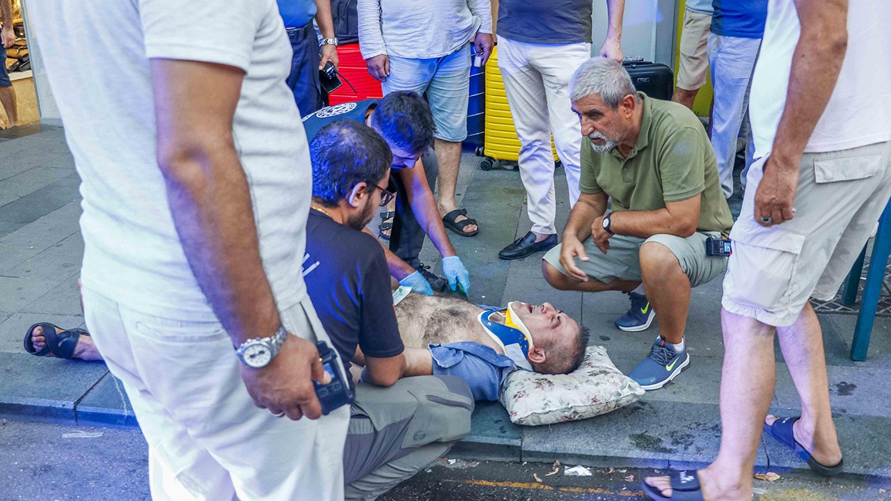 Aynı çağrıyı alan taksicilerin ’müşteri’ kavgası: 3 yaralı