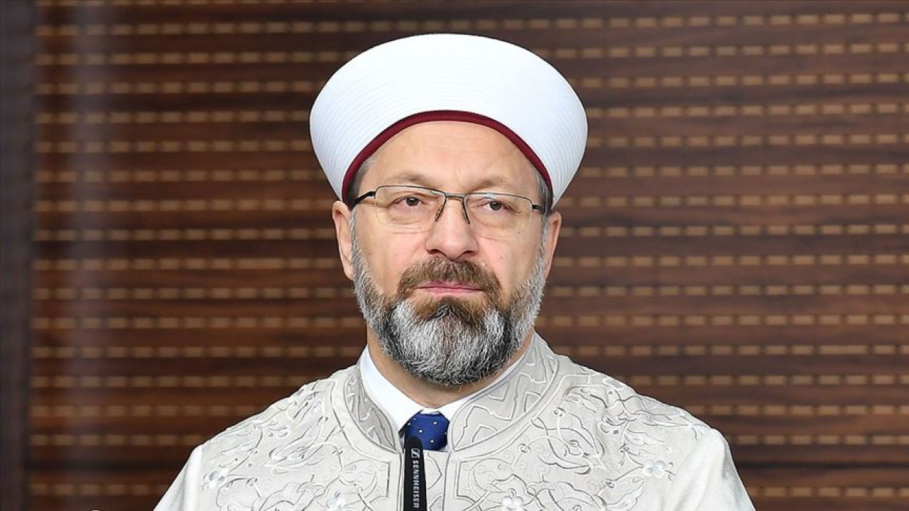 Instagram bir skandala daha imza attı: Diyanet İşleri Başkanının taziye mesajını kaldırdı