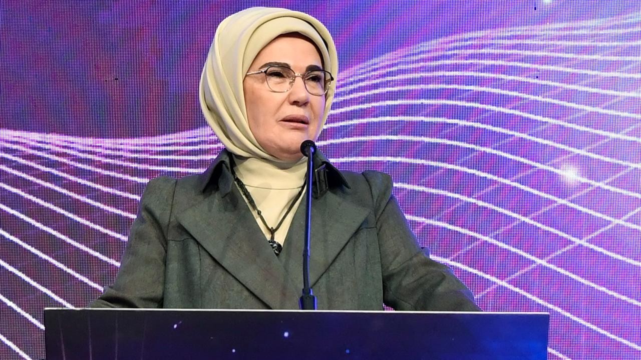 Emine Erdoğan'dan milli sporculara teşekkür