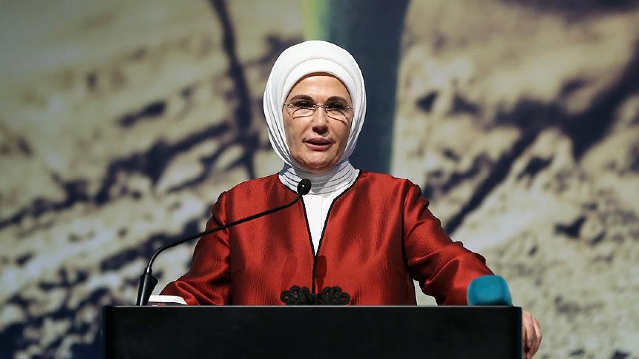 Emine Erdoğan, Malazgirt Zaferi'nin 953. yıl dönümünü kutladı