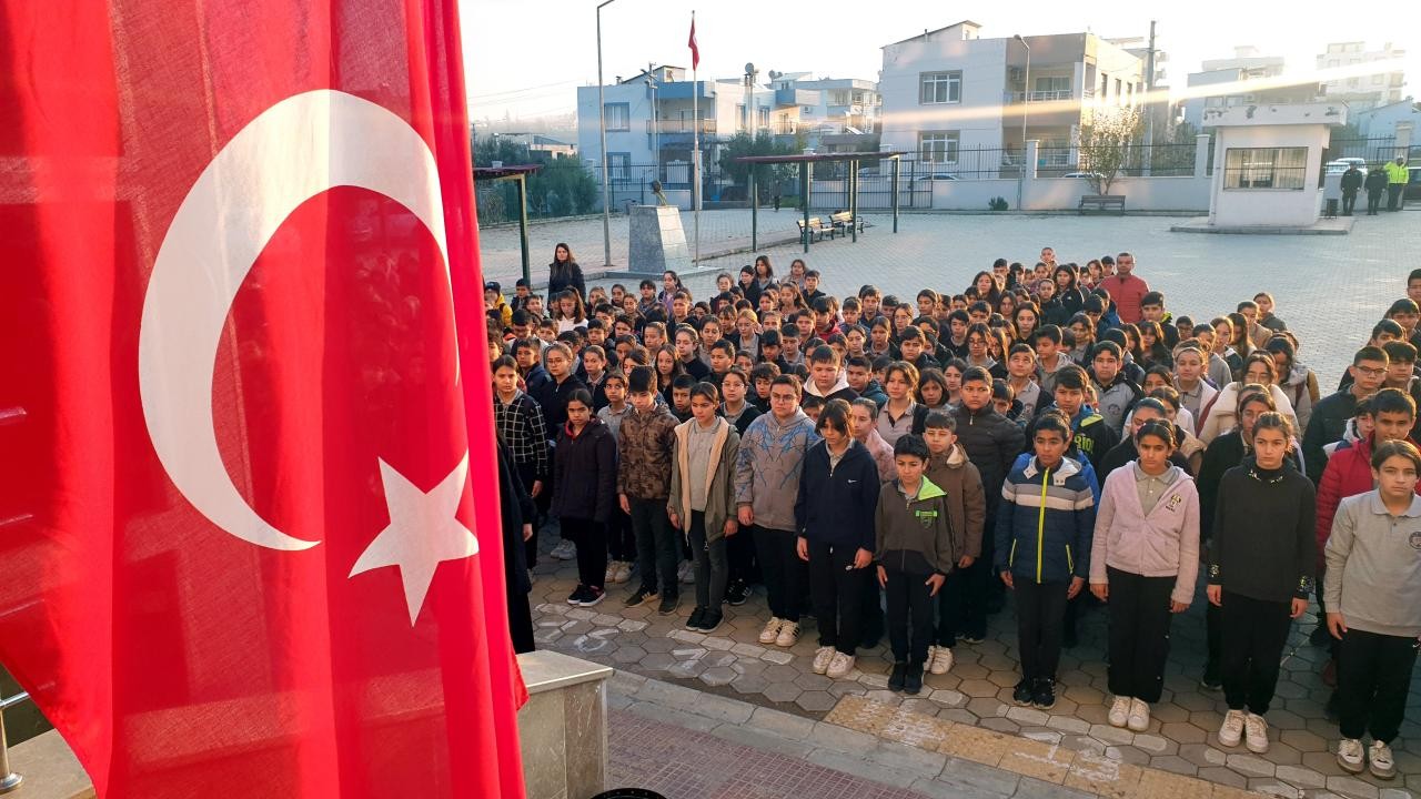 Okullarda yarın şehitlerimiz için saygı duruşunda bulunulacak