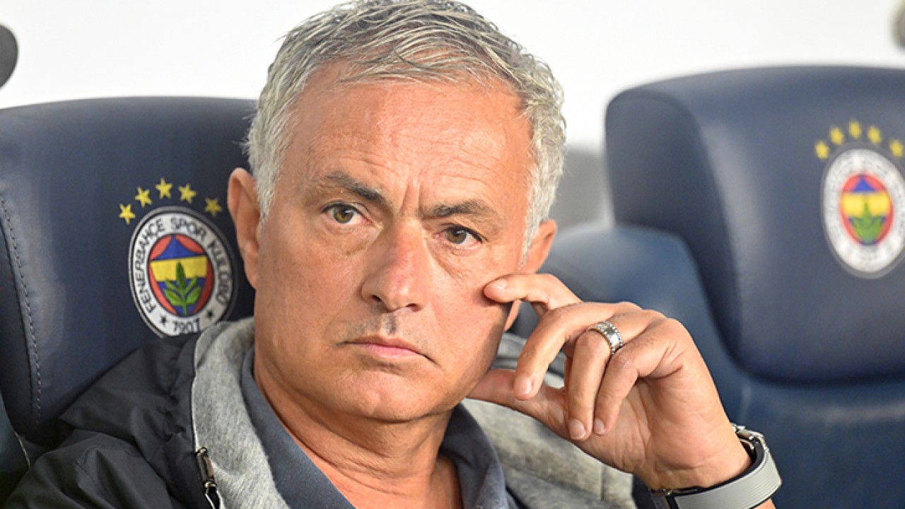 Mourinho, basın toplantısına katılmadan stadyumu terk etti