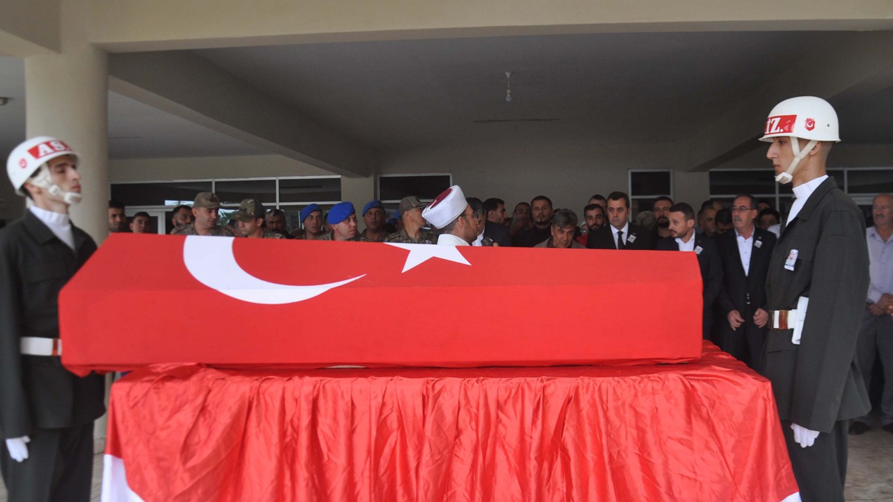 Rahatsızlanıp hayatını kaybeden er, Hatay’da toprağa verildi