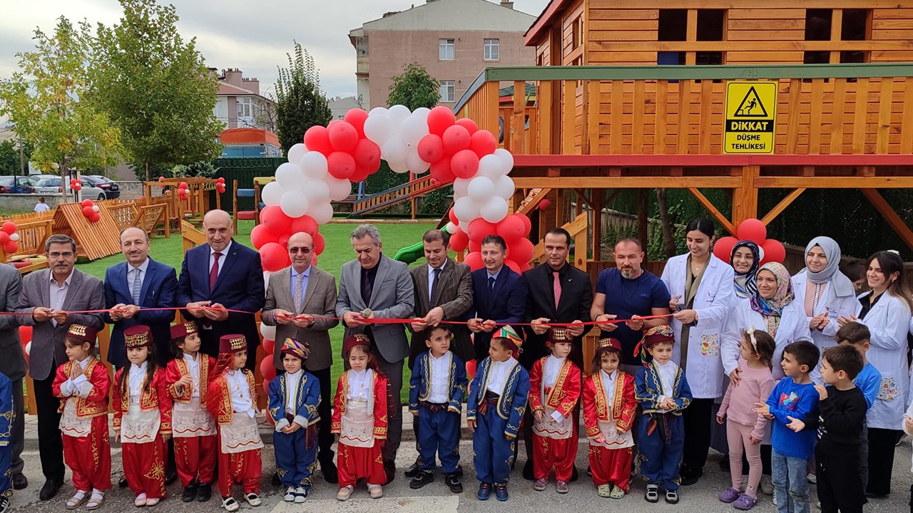 Selçuklu Şule Yüksel Şenler Anaokulu bünyesinde oluşturulan “Fiziksel Aktivite-Hareket ve Oyun Alanı”nın açılışı yapıld