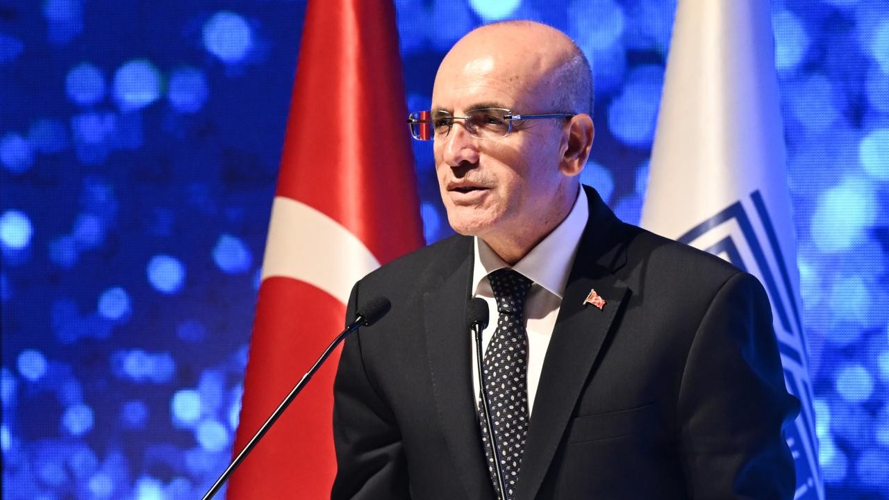 Mehmet Şimşek: Rezerv yeterliliğimiz uluslararası tanıma göre eşik seviyeyi aştı