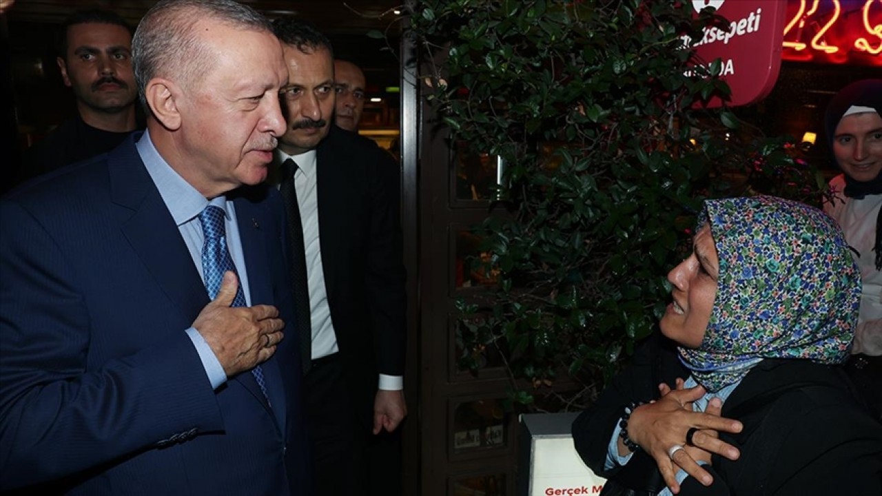 Cumhurbaşkanı Erdoğan vatandaşlarla sohbet etti