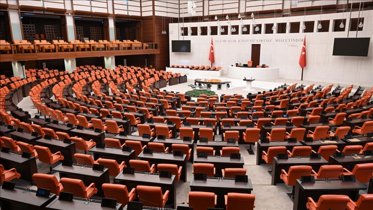 TBMM'de yoğun hafta: 9. Yargı Paketi, tezkere, bütçe...