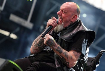 Iron Maiden'in solisti Paul Di'Anno hayatını kaybetti