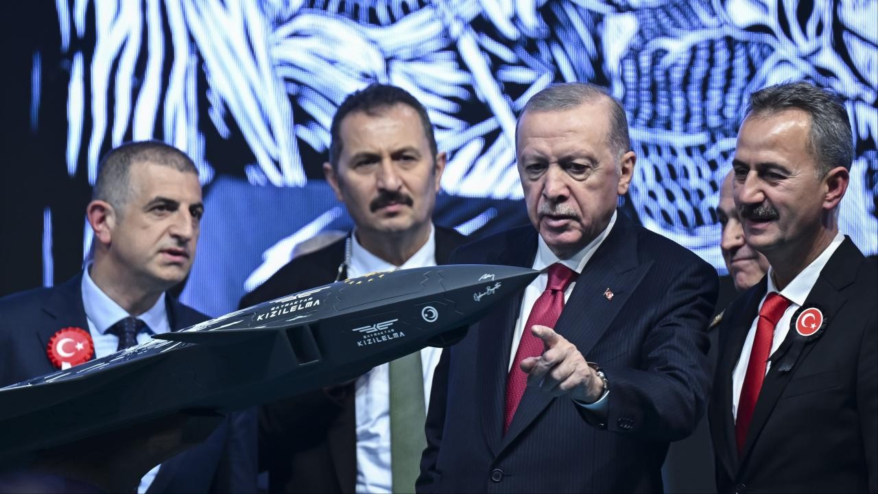 Cumhurbaşkanı Erdoğan, SAHA EXPO’yu gezdi