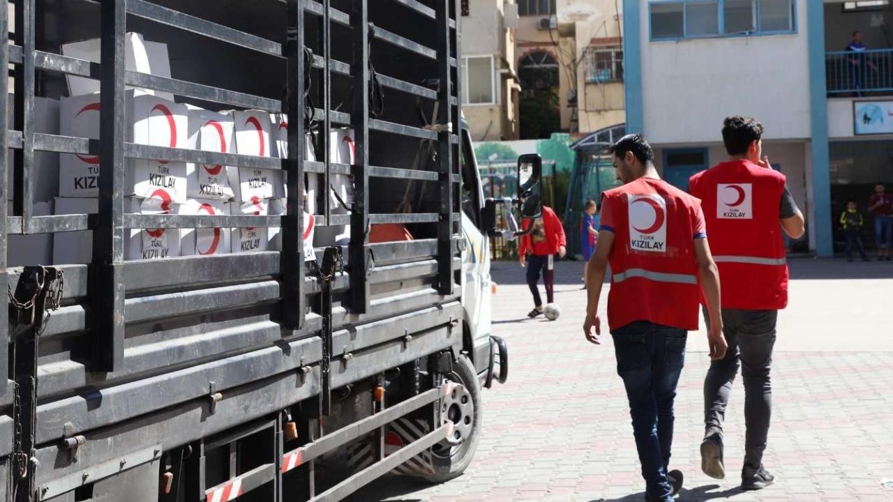 Türk Kızılay Gazze’ye yardım elini uzatmayı sürdürüyor