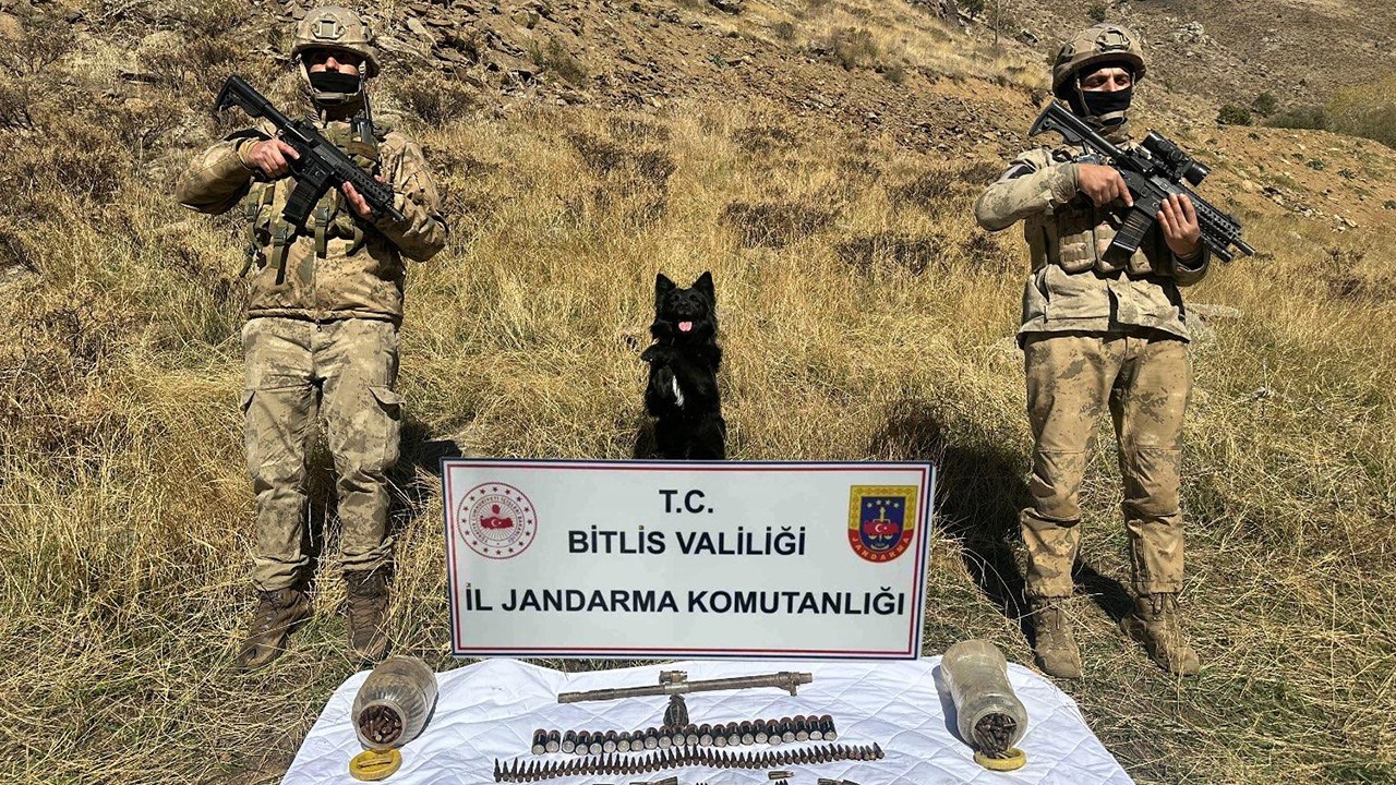 Bitlis'te teröristlere ait mühimmat ele geçirildi