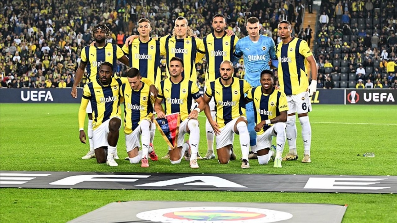 Fenerbahçe, Trabzonspor maçının kamp kadrosunu açıkladı