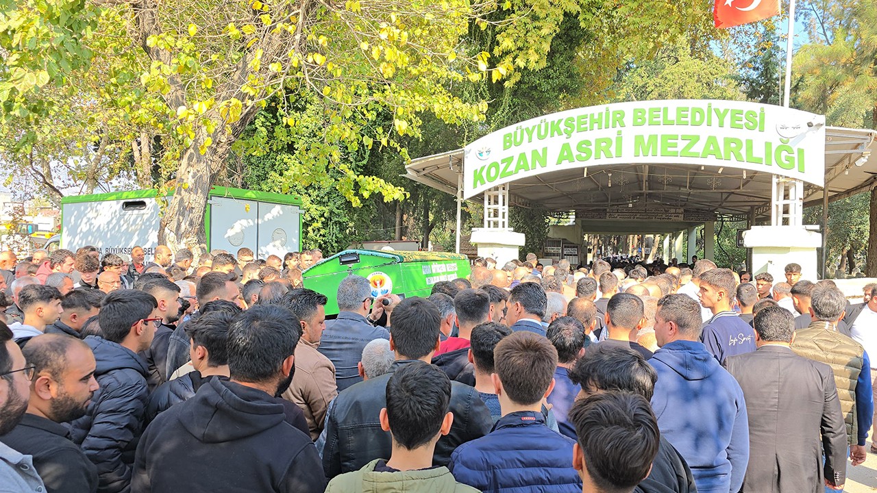 Otomobilin çarptığı motosikletten savrulup köprüden düşen liseli toprağa verildi