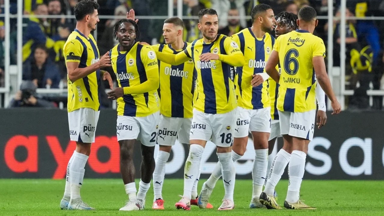 Fenerbahçe, Sivasspor karşısında farklı kazandı