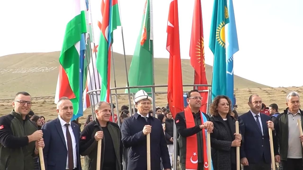 Türk dünyası geleceğe umut ekti