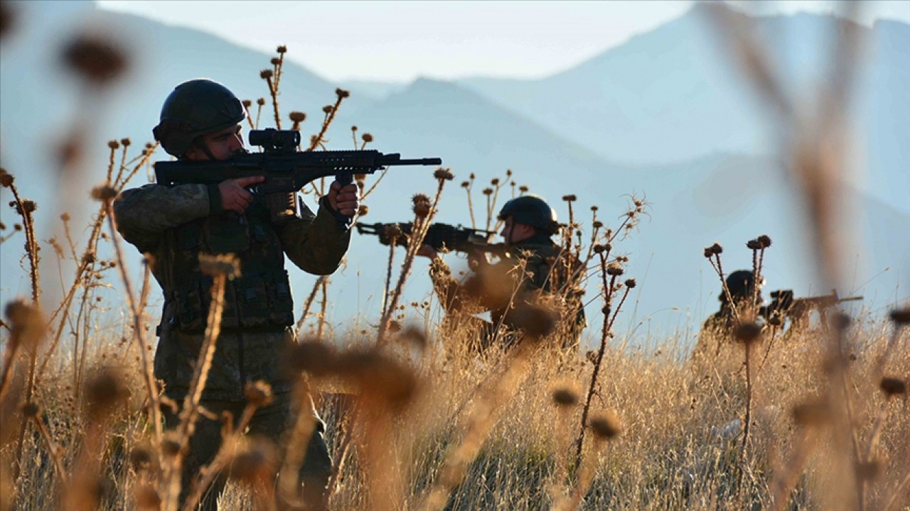 Suriye'nin kuzeyinde PKK/YPG'li 9 terörist etkisiz hale getirildi