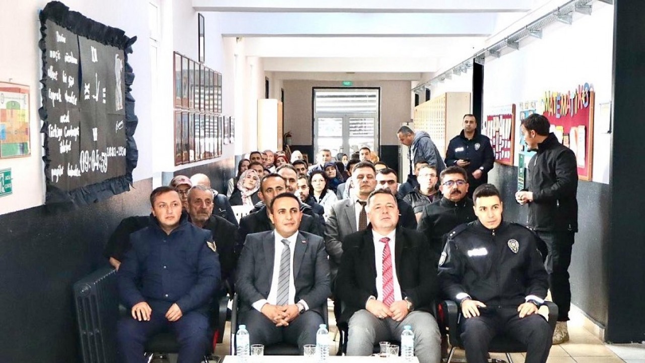 Yalıhüyük’te “En iyi narkotik polisi anne“ semineri düzenlendi