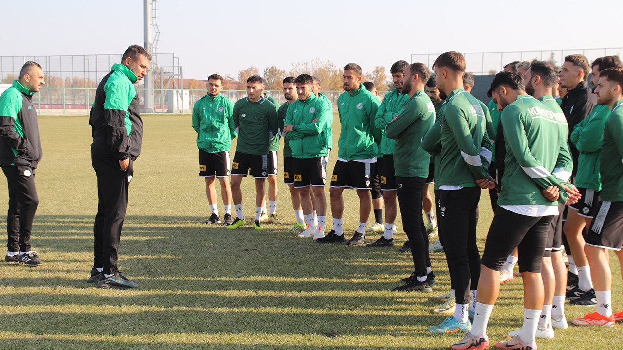 1922 Konyaspor Ayvalıkgücü’ne hazırlanıyor