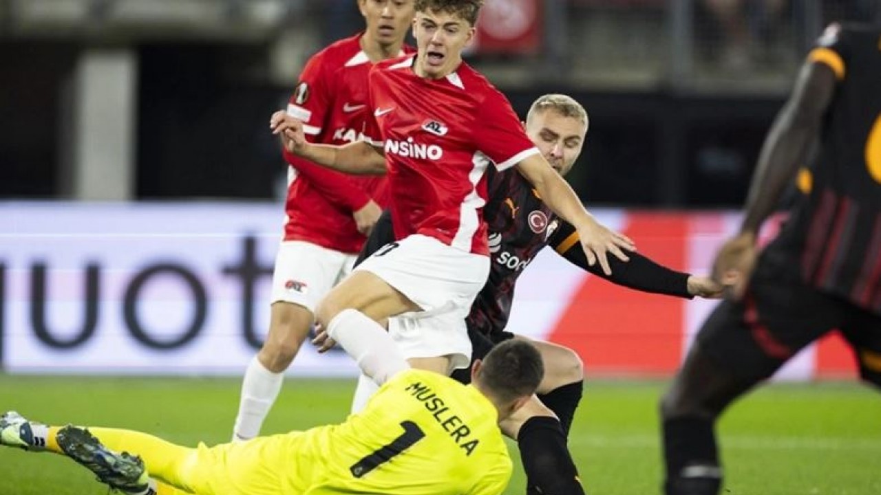 Galatasaray, AZ Alkmaar ile deplasmanda 1-1 berabere kaldı