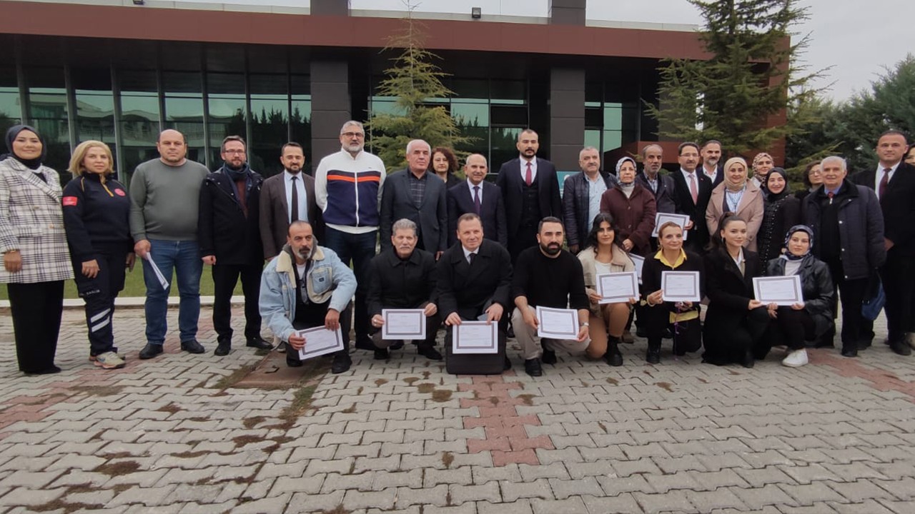 Konya’da basın mensuplarının temel ilk yardım eğitimi sona erdi