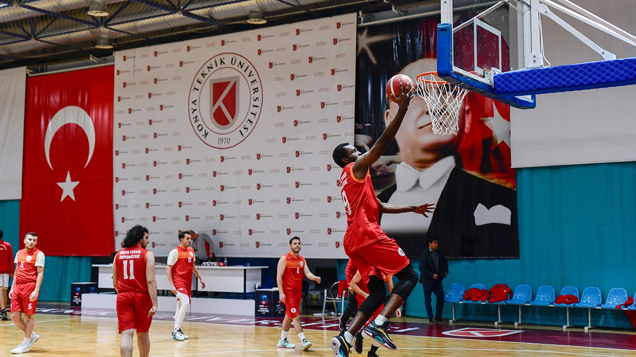 Türkiye Üniversite Sporları Federasyonu Basketbol Bölgesel Grup Maçları KTÜN ev sahipliğinde başladı