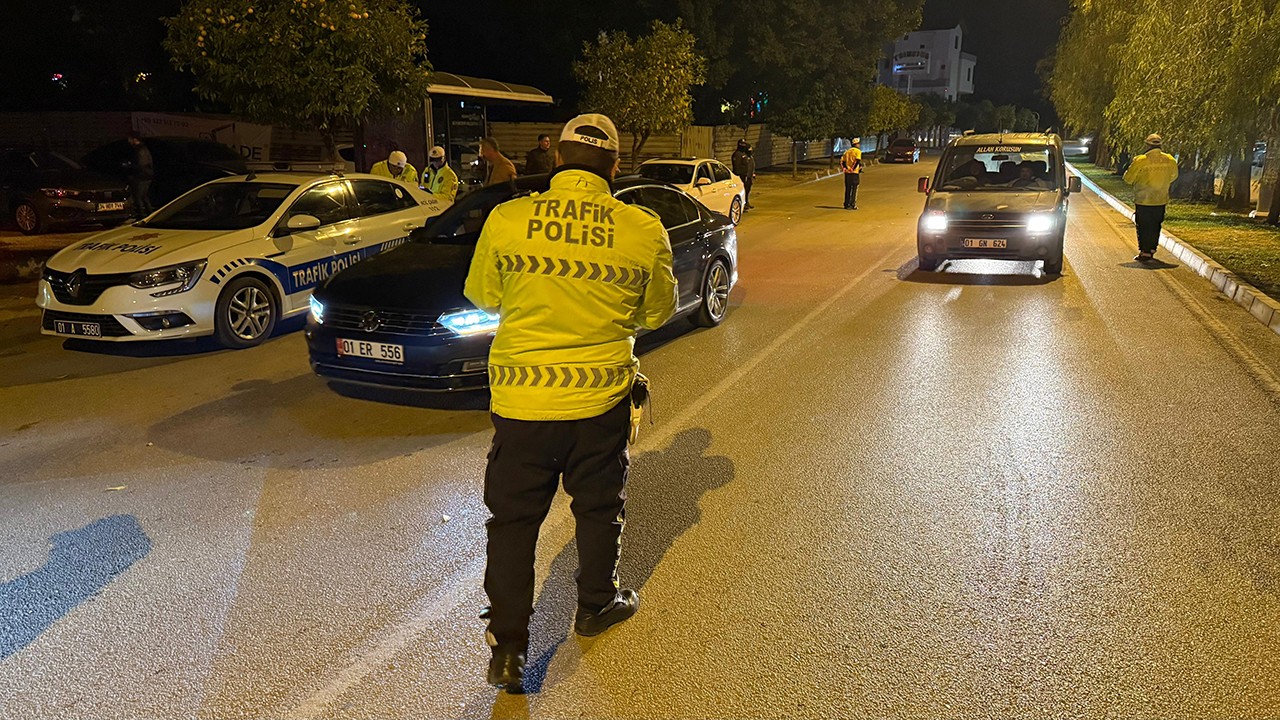 Plakasız motosikletle uygulamaya girip bekçiye 'Ben hasım sahibiyim, ölürsem mezarıma sen mi geleceksin' dedi