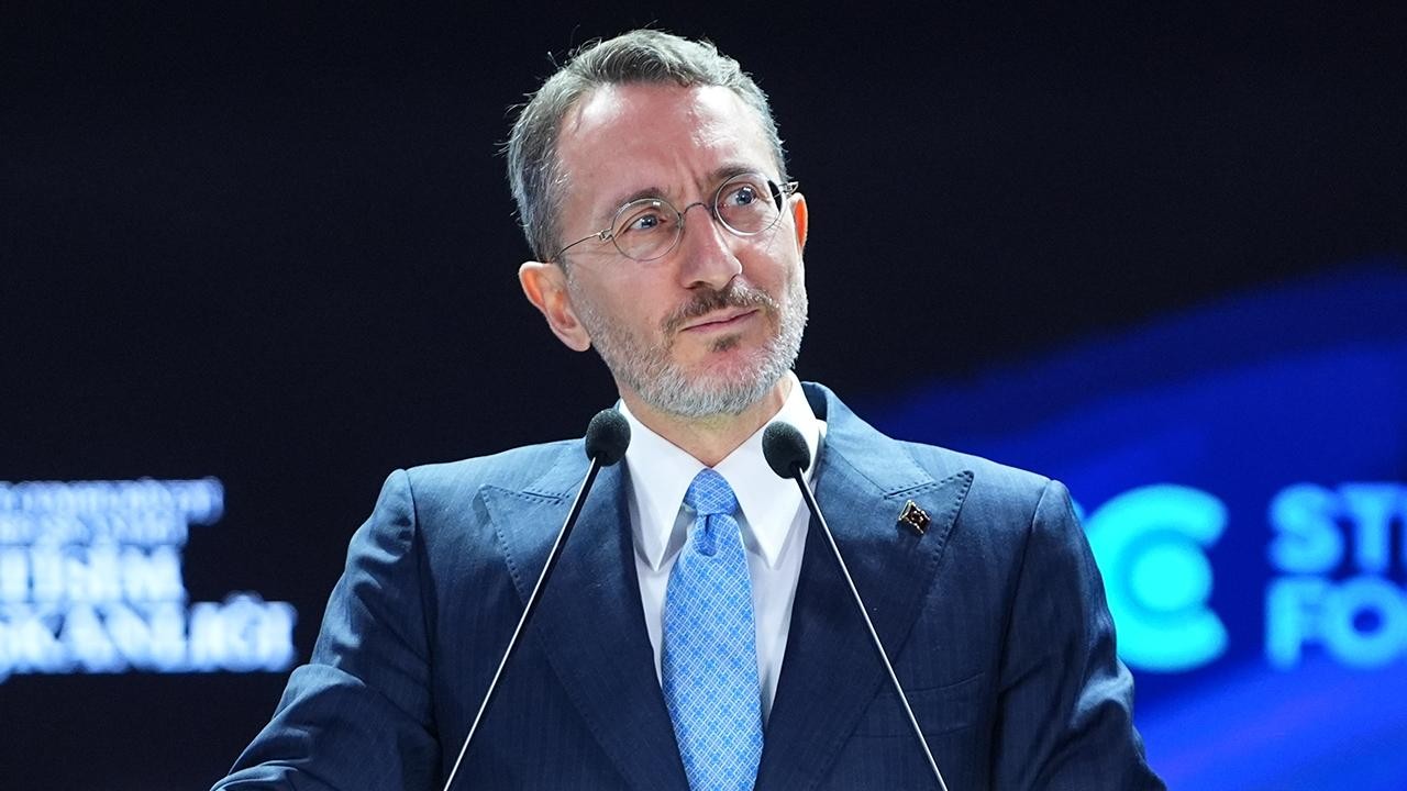 Fahrettin Altun: Çatışmaların çözümünde barıştan yana tavır takınıyoruz
Fahrettin Altun: Çatışmaların çözümünde barıştan yana tavır takınıyoruz