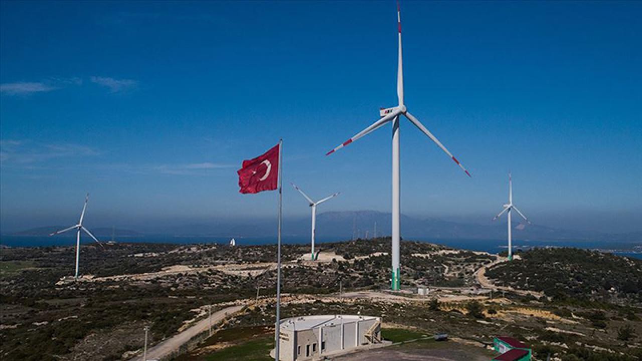 Türkiye’de 4 bin 360 türbinle rüzgardan enerji üretiliyor