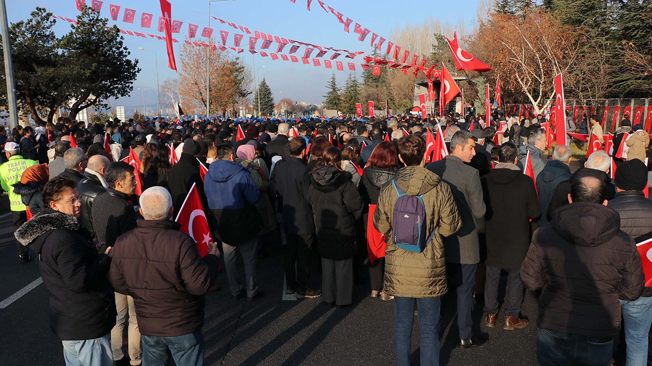 8 yıl önce terör saldırısında şehit olan 15 asker anıldı