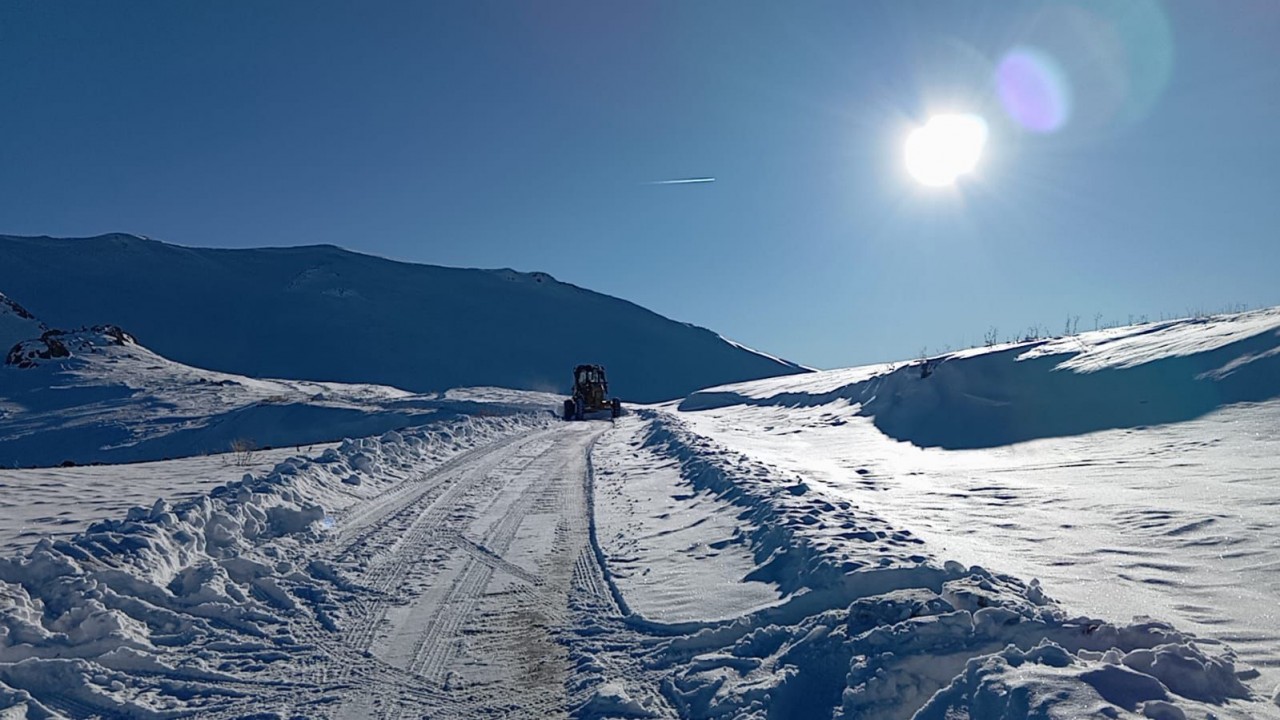 Kardan kapanan 38 kilometrelik yol ulaşıma açıldı