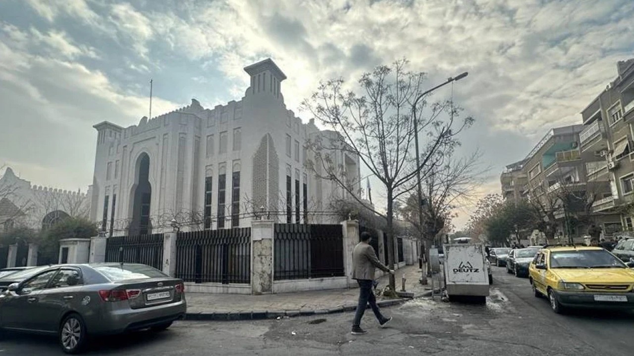 Katar'ın Şam Büyükelçiliği yeniden açıldı