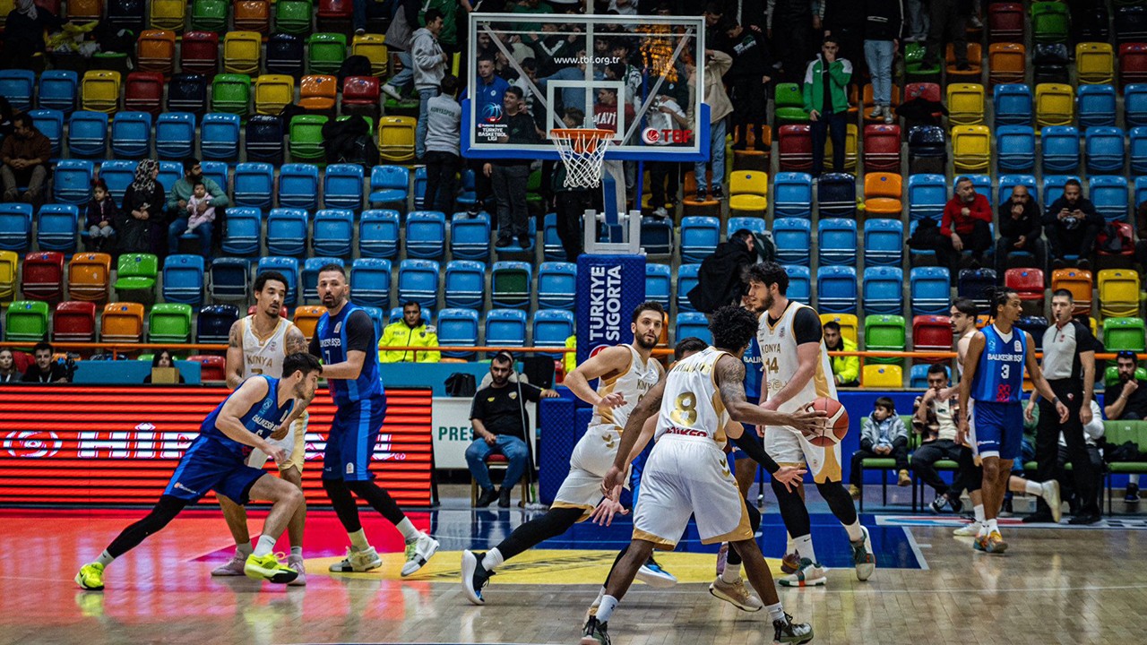 Büyükşehir evinde galip: 102-99