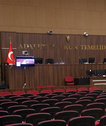 Depremde 72 kişinin öldüğü İsias Hotel davası sürüyor