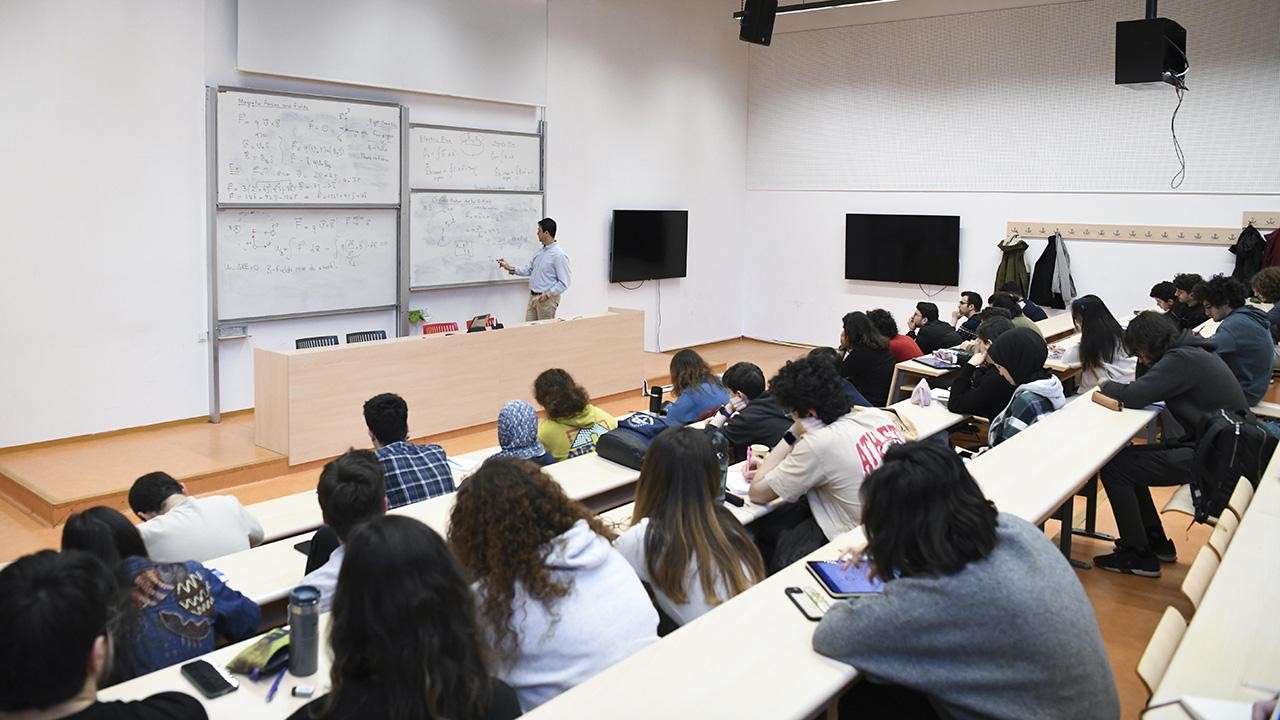 Üniversitelerde yeni açılacak doktora programlarına “akreditasyon“ şartı