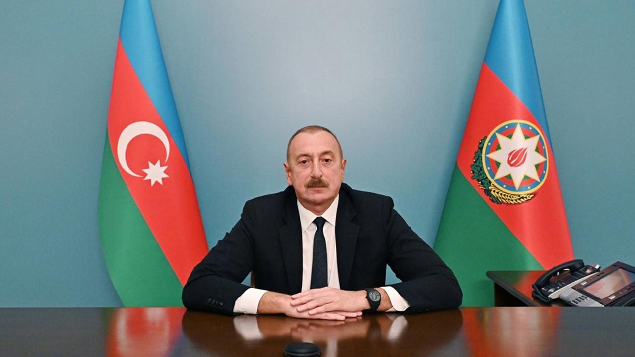 Aliyev: Tanıklar Azerbaycan uçağının dışarıdan müdahale sonucu düştüğünü doğruladı