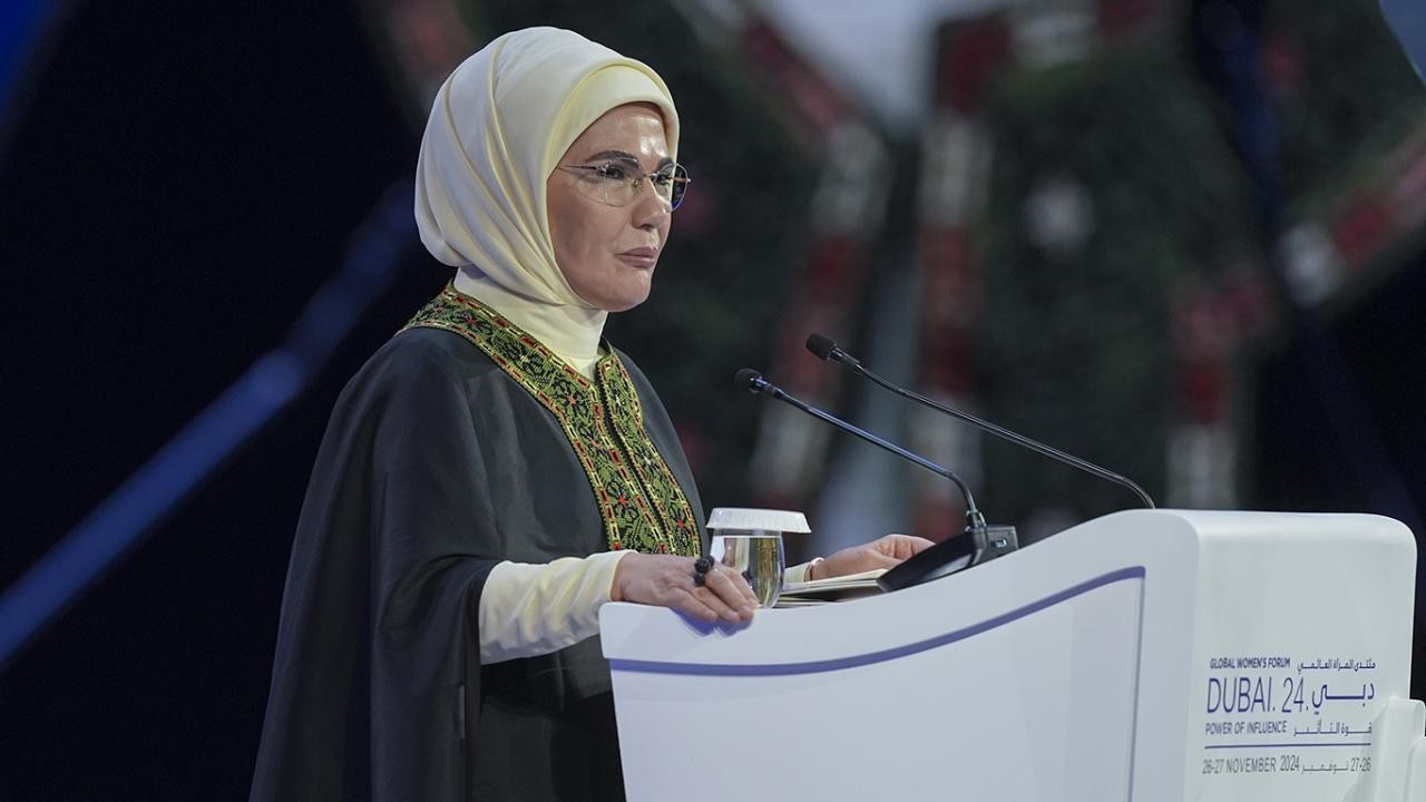 Emine Erdoğan’dan Regaip Kandili mesajı